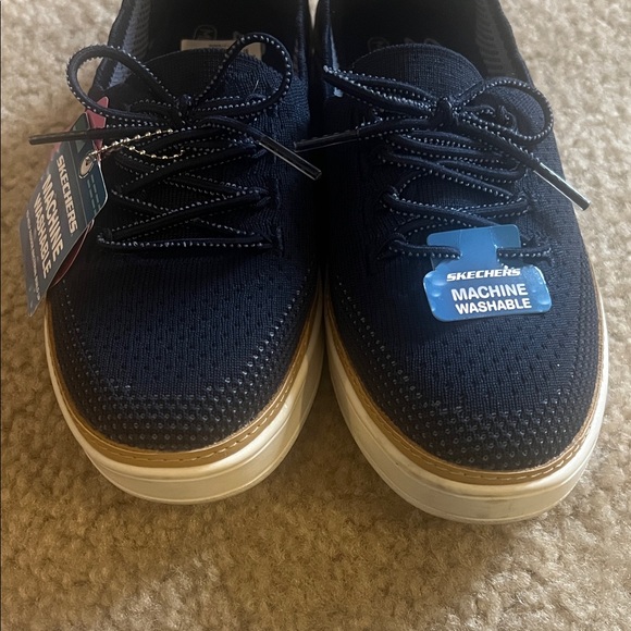 NWT Skechers  Dark Blue Sneakers - Picture 2 of 4